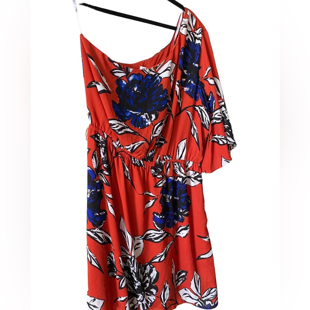 DR2 one shoulder dress size large